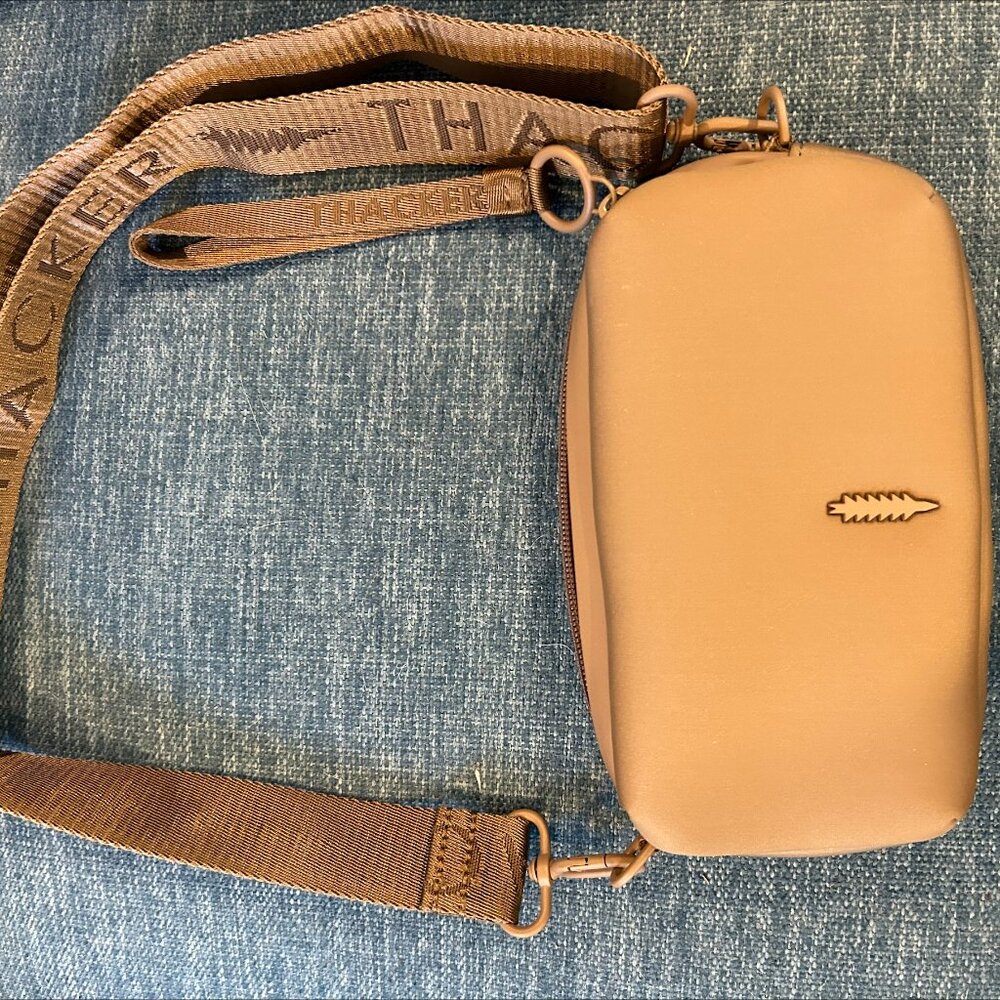 Thacker NY COCOON 3 IN 1 PHONE BAG